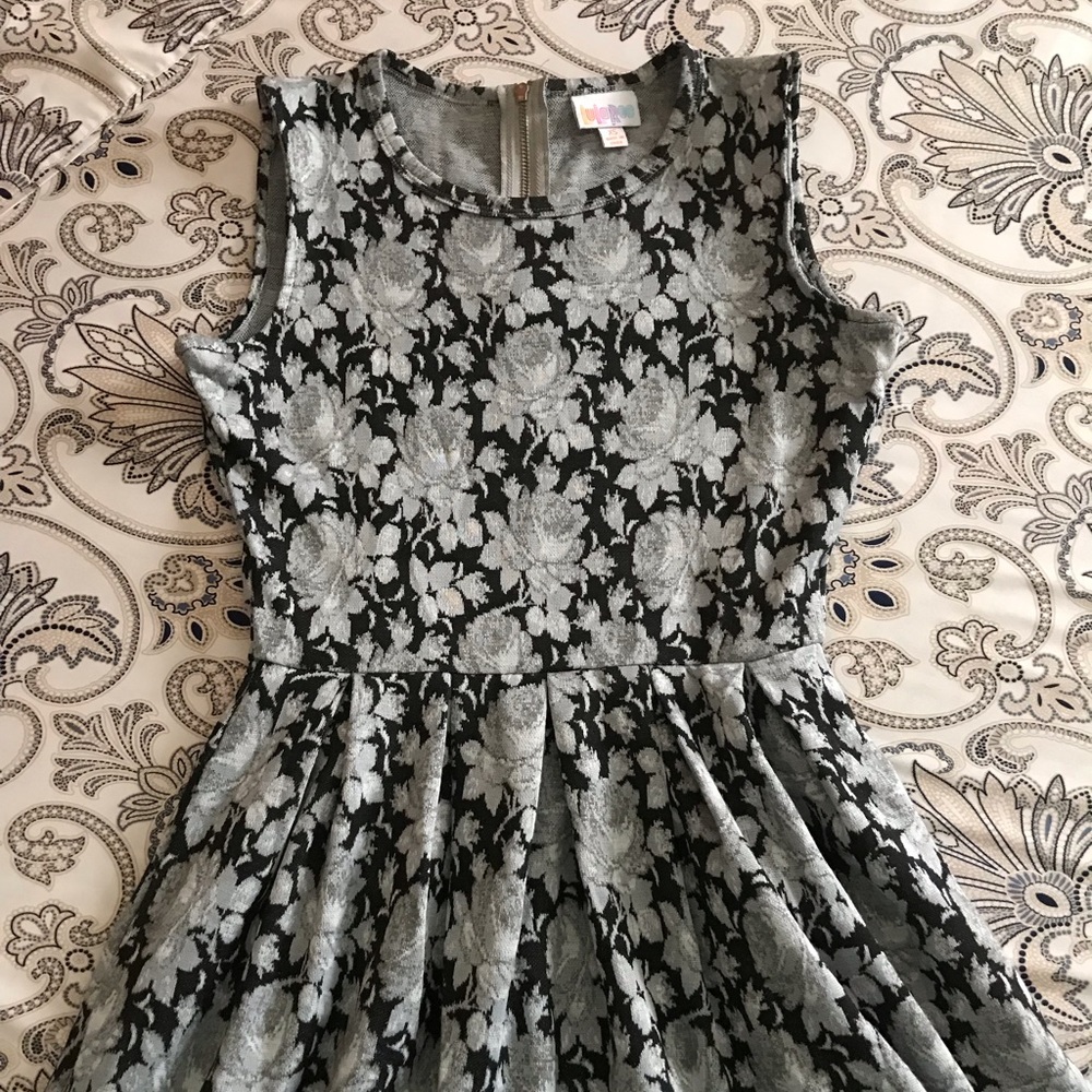 XS LuLaRoe Amelia